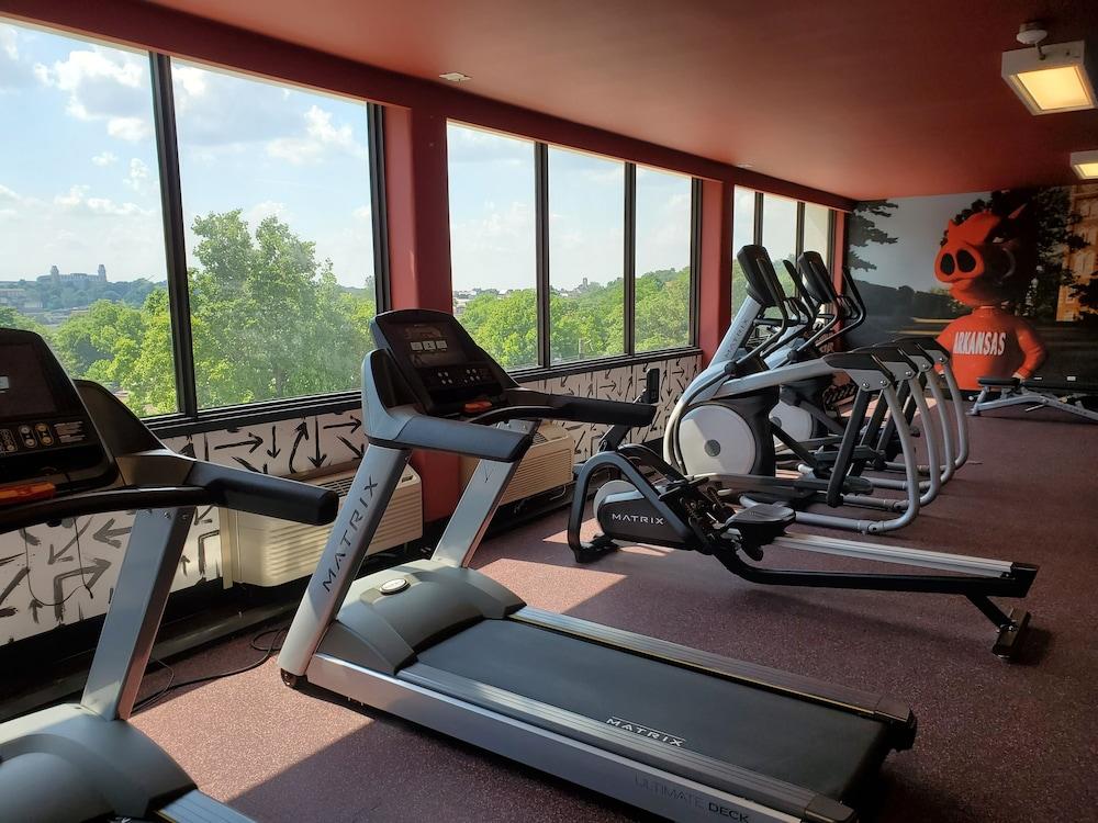Graduate By Hilton Fayetteville, Ar Hotel 4*